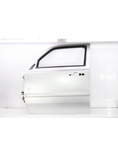 Recambio de puerta delantera izquierda para jeep patriot limited referencia OEM IAM D.I.