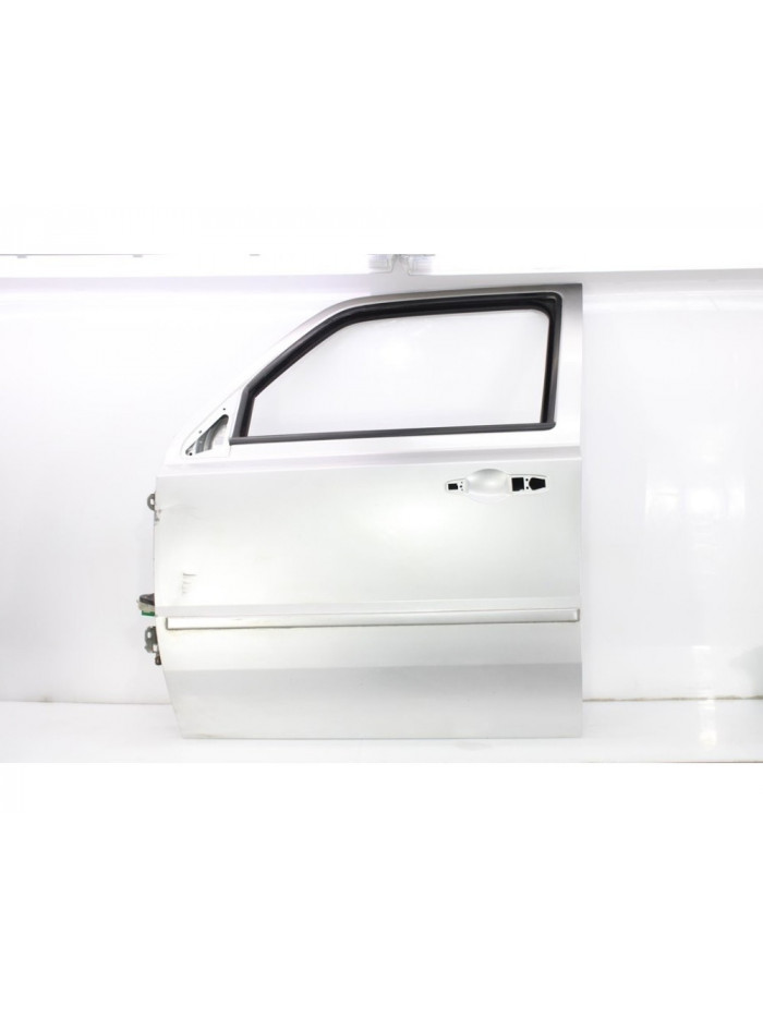 Recambio de puerta delantera izquierda para jeep patriot limited referencia OEM IAM D.I.