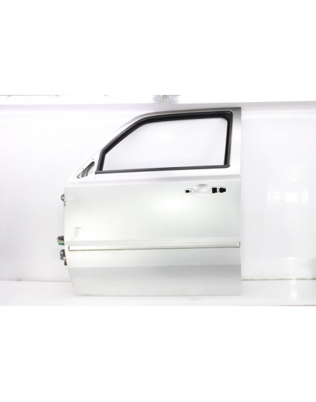 Recambio de puerta delantera izquierda para jeep patriot limited referencia OEM IAM D.I.