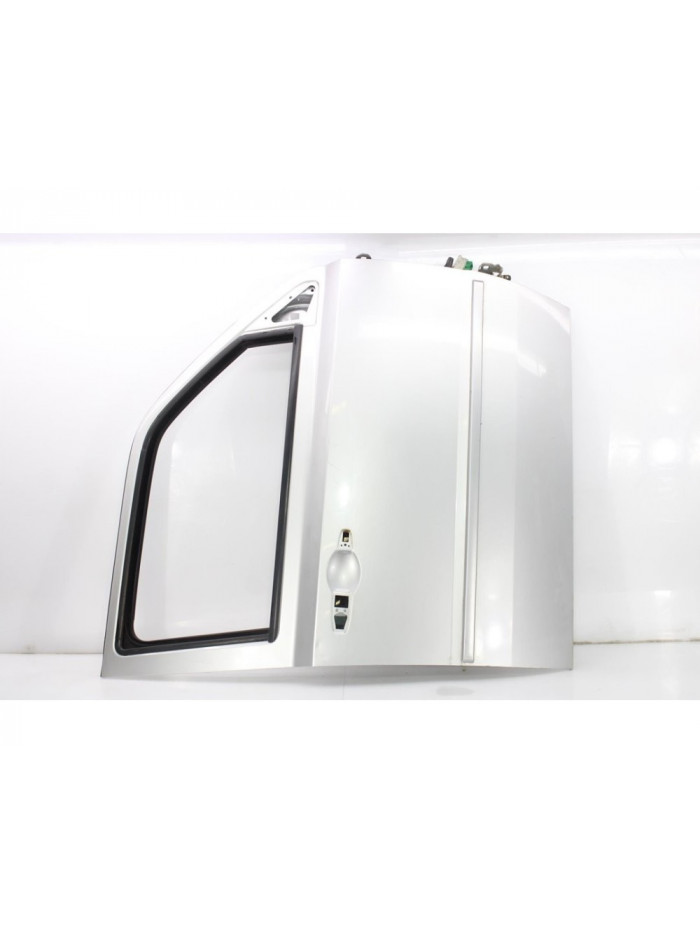 Puerta delantera derecha JEEP PATRIOT Limited 2007
