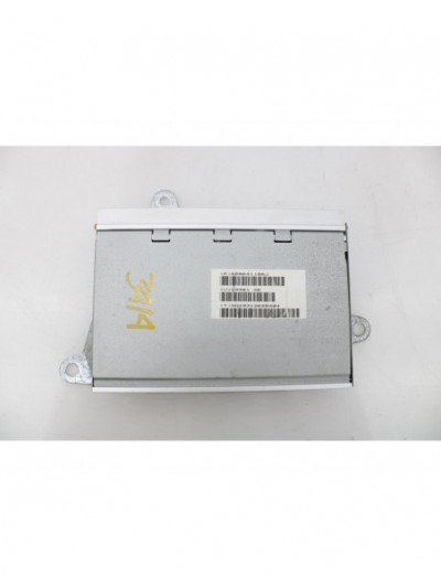 Recambio de amplificador audio para jeep patriot limited referencia OEM IAM 05064118AJ