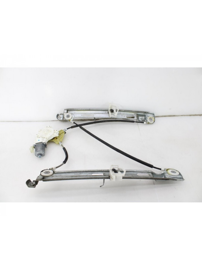 Recambio de elevalunas delantero derecho para jeep patriot limited referencia OEM IAM 05291798AA