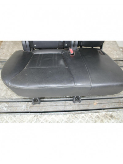 Asientos traseros KIA SORENTO II 2.2 CRDi 4WD 2011
