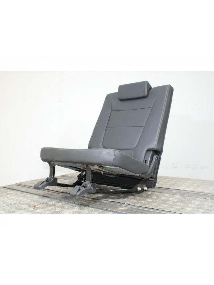 Recambio de asientos trasero izquierdo para kia sorento ii (xm) 2.2 crdi 4wd referencia OEM IAM