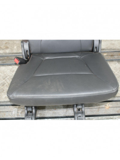 Recambio de asientos trasero izquierdo para kia sorento ii (xm) 2.2 crdi 4wd referencia OEM IAM