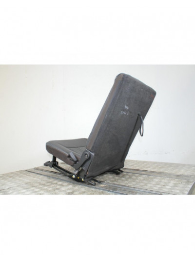 Recambio de asiento trasero derecho para kia sorento ii (xm) 2.2 crdi 4wd referencia OEM IAM