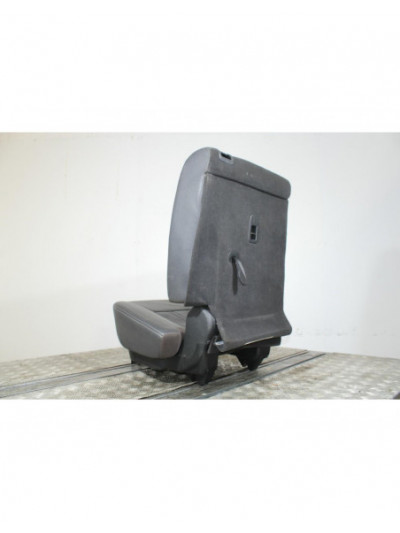 Recambio de asientos trasero izquierdo para kia sorento ii (xm) 2.2 crdi 4wd referencia OEM IAM