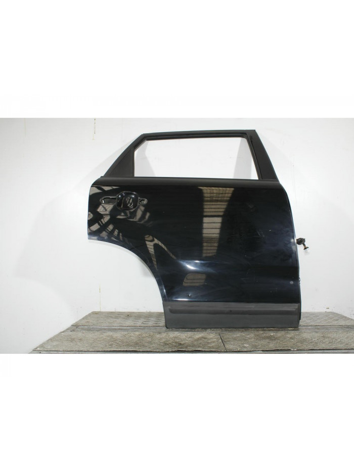 Puerta trasera derecha KIA SORENTO II 2.2 CRDi 4WD 2011