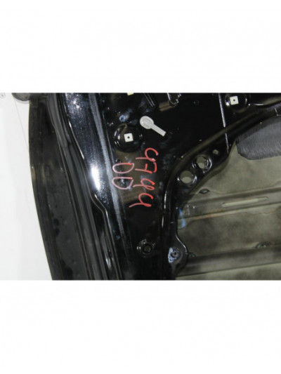 Puerta delantera derecha KIA SORENTO II 2.2 CRDi 4WD 2011