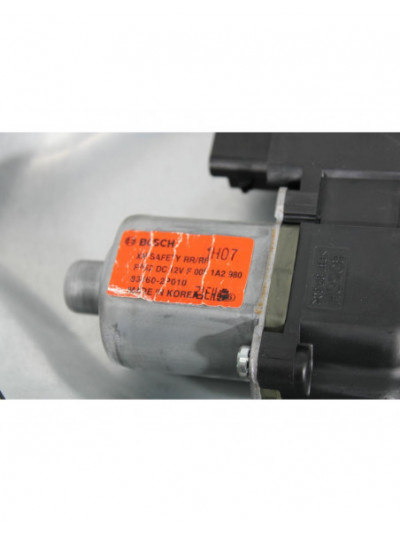 Recambio de elevalunas trasero derecho para kia sorento ii (xm) 2.2 crdi 4wd referencia OEM IAM 834602P010