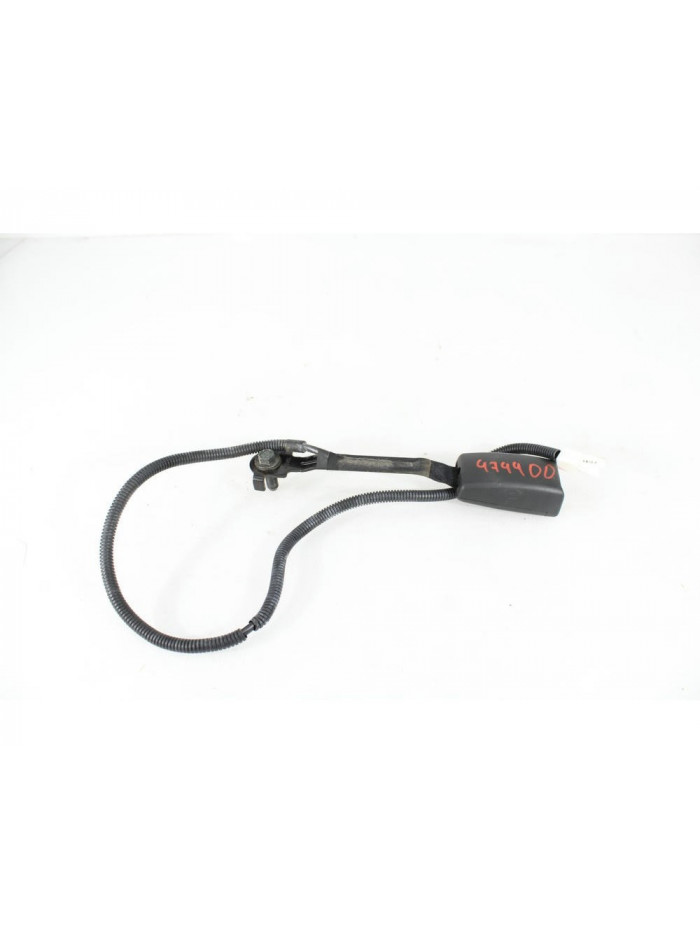 Anclaje cinturón delantero derecho KIA SORENTO II 2.2 CRDi 4WD 2011