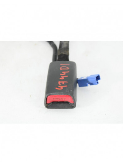 Recambio de anclaje cinturon delantero izquierdo para kia sorento ii (xm) 2.2 crdi 4wd referencia OEM IAM 11071913