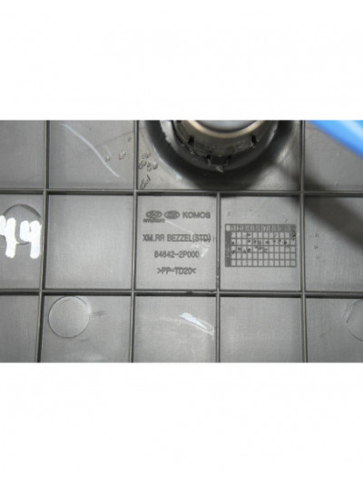 Enchufe 12v KIA SORENTO II 2.2 CRDi 4WD 2011