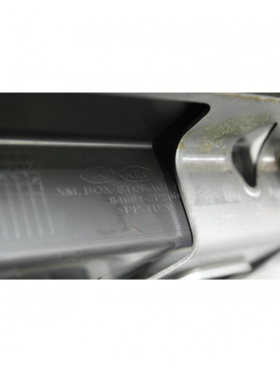 Recambio de apoyabrazos central para kia sorento ii (xm) 2.2 crdi 4wd referencia OEM IAM 846912P200