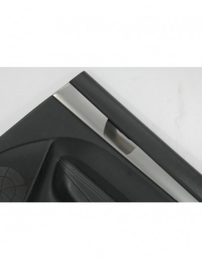 Recambio de guarnecido puerta trasera derecha para kia sorento ii (xm) 2.2 crdi 4wd referencia OEM IAM 833202P000