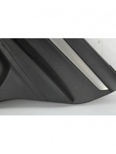 Recambio de guarnecido puerta trasera derecha para kia sorento ii (xm) 2.2 crdi 4wd referencia OEM IAM 833202P000