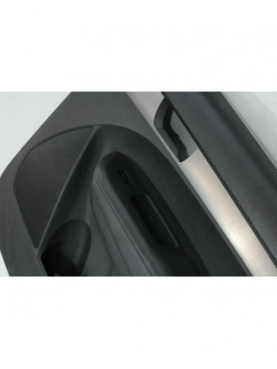 Recambio de guarnecido puerta trasera derecha para kia sorento ii (xm) 2.2 crdi 4wd referencia OEM IAM 833202P000