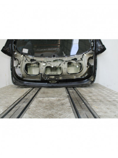 Porton trasero KIA SORENTO II 2.2 CRDi 4WD 2011