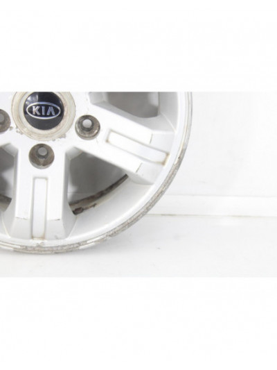Recambio de llanta para kia sorento 2.5 crdi cat referencia OEM IAM 16912