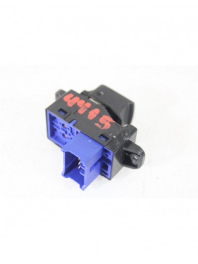 Recambio de mando elevalunas trasero izquierdo para kia rio concept referencia OEM IAM 935801W000