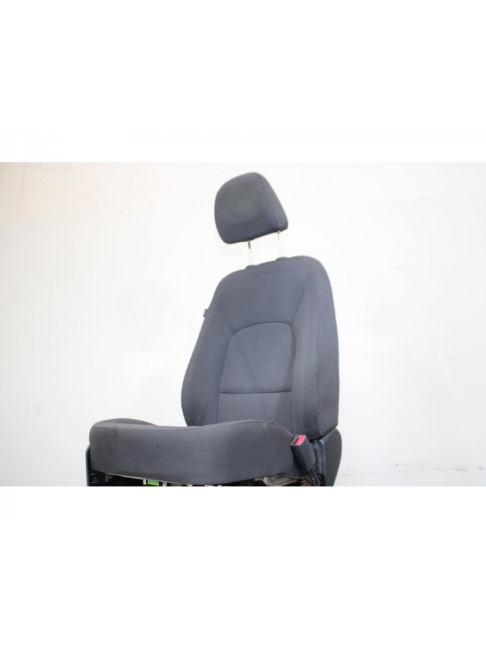 Asiento delantero derecho KIA RIO Concept 2014