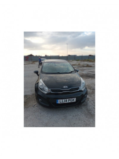 kia rio del año 2014