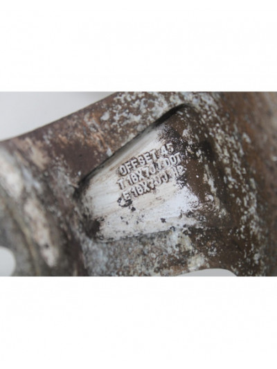 Recambio de llanta para kia sorento 2.5 crdi ex referencia OEM IAM 25321