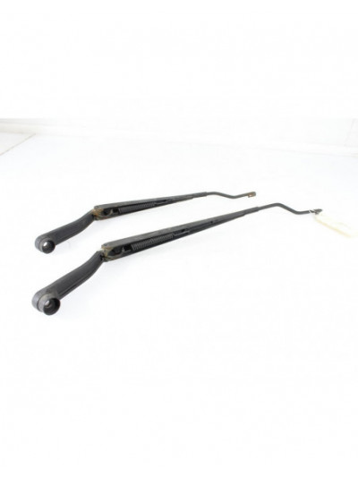 Brazo limpia delantero derecho KIA SORENTO 2.5 CRDi CAT 2002