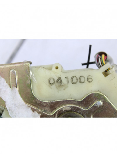 Cerradura puerta delantera derecha KIA SORENTO 2.5 CRDi CAT 2002