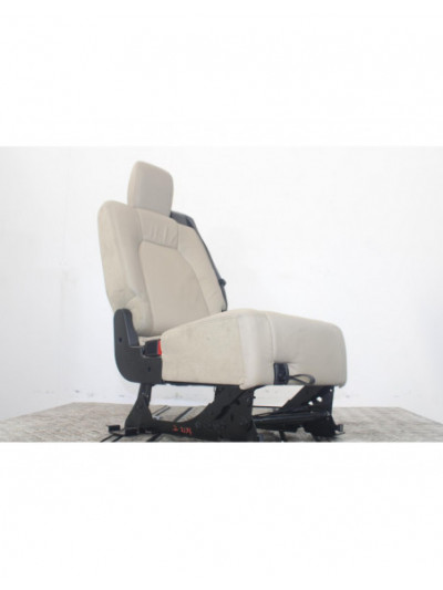 Recambio de asiento trasero medio para land rover discovery iv (l319) 3.0 sdv6 4x4 referencia OEM IAM 4612T