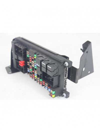 Caja reles / fusibles LAND ROVER DISCOVERY IV 3.0 SDV6 4x4 2011