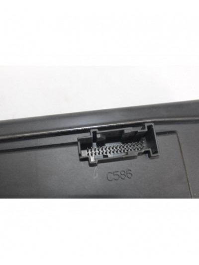 Caja reles / fusibles LAND ROVER DISCOVERY IV 3.0 SDV6 4x4 2011
