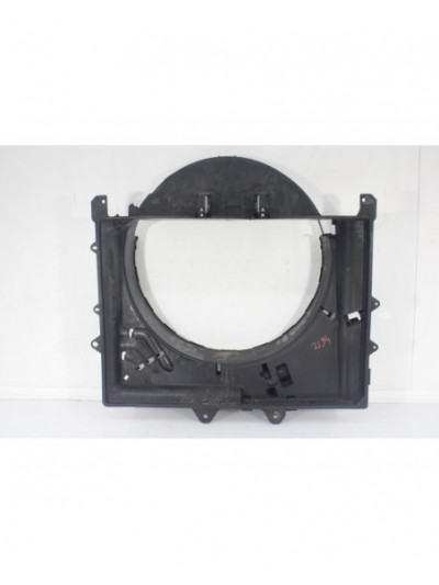 Recambio de calandra delantera de radiador para land rover discovery iv (l319) 3.0 sdv6 4x4 referencia OEM IAM AH328K619AC