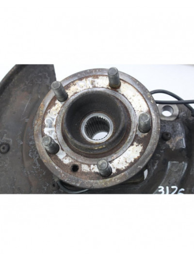 Recambio de mangueta delantera derecha para land rover discovery (...) v6 td se referencia OEM IAM RUB000224