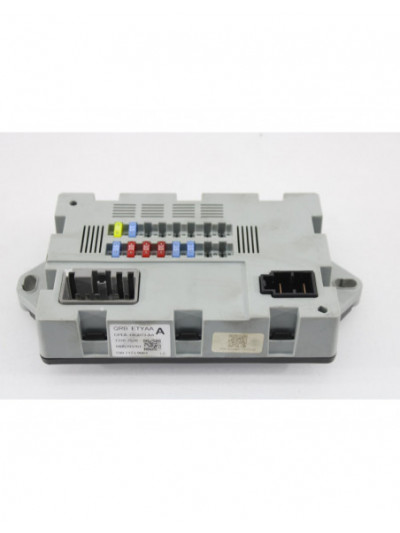 Recambio de caja reles / fusibles para land rover evoque hse referencia OEM IAM CPLA14Q073AA