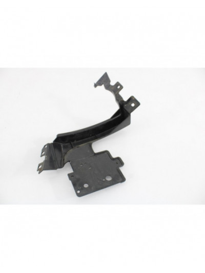 Recambio de soporte derecho paragolpe trasero para land rover evoque hse referencia OEM IAM JJ3217A750