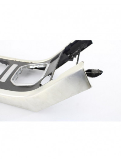 Recambio de moldura consola central salpicadero para land rover evoque hse referencia OEM IAM BJ32044E06AD
