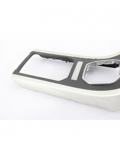 Recambio de moldura consola central salpicadero para land rover evoque hse referencia OEM IAM BJ32044E06AD