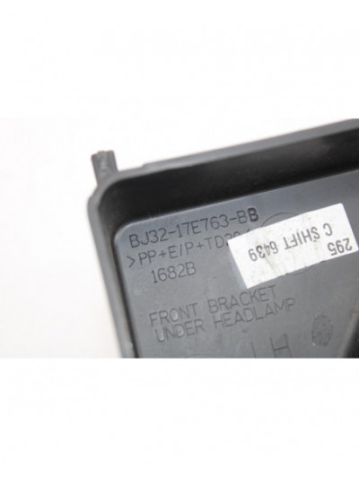 Recambio de soporte faro izquierdo para land rover evoque hse referencia OEM IAM BJ3217E763BB