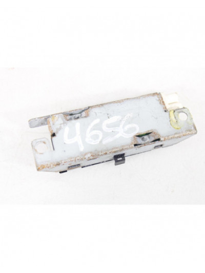 Recambio de antena para audi a4 b8 avant (8k5) 2.0 tdi referencia OEM IAM 8K9035225