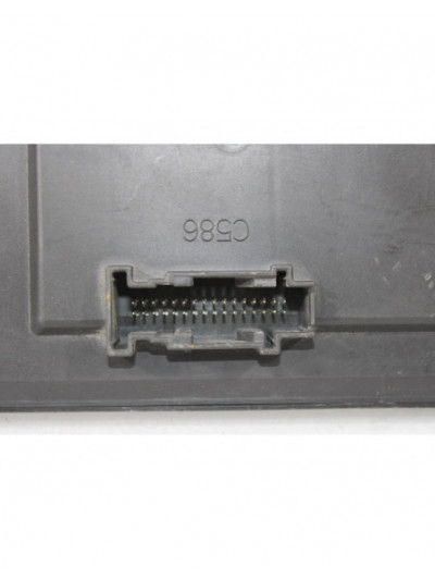 Caja reles / fusibles LAND ROVER RANGE ROVER SPORT V6 TD HSE 2005