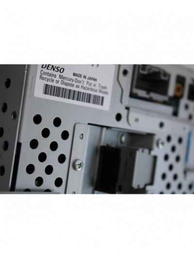 Recambio de pantalla multifuncion para land rover range rover sport v6 td hse referencia OEM IAM YIE500082