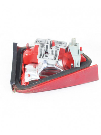 Recambio de piloto trasero derecho interior para audi a4 b8 avant (8k5) 2.0 tdi referencia OEM IAM 8K9945094