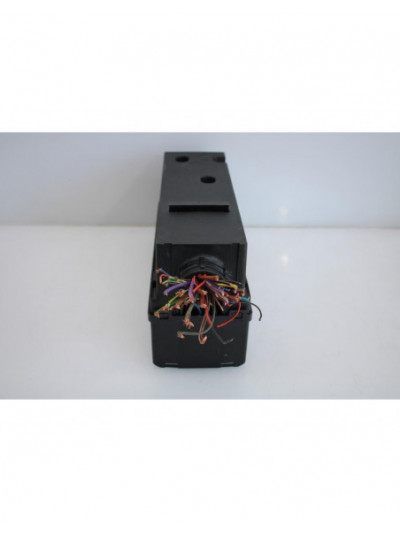 Recambio de caja reles / fusibles para land rover range rover sport v6 td hse referencia OEM IAM 301047500