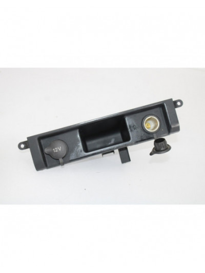 Recambio de enchufe 12v para land rover discovery (...) v6 td se referencia OEM IAM FBO500630