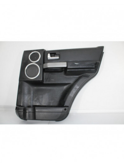 Recambio de guarnecido puerta trasera derecha para land rover discovery (...) v6 td se referencia OEM IAM DDC500061