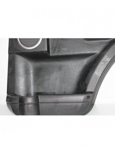 Guarnecido puerta trasera derecha LAND ROVER DISCOVERY V6 TD SE 2008