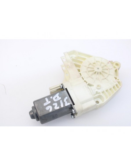 Recambio de motor elevalunas trasero derecho para land rover discovery (...) v6 td se referencia OEM IAM 06303410