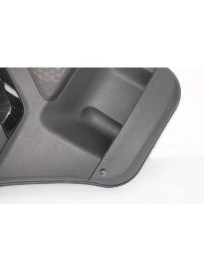 Recambio de guarnecido puerta trasera izquierda para land rover freelander (lr2) td4 hse referencia OEM IAM 3226T.I