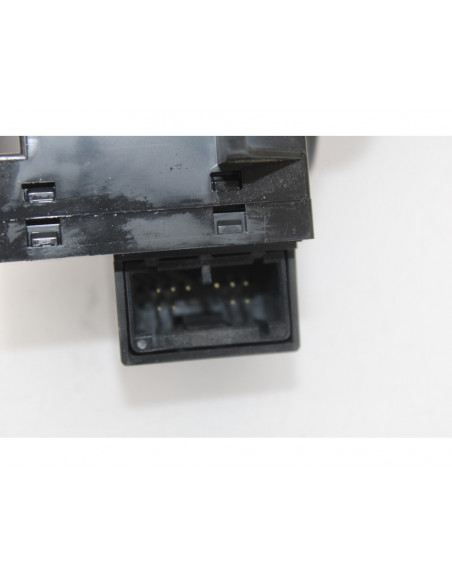 Recambio de mando limpia para land rover discovery (...) v6 td se referencia OEM IAM XPE500100